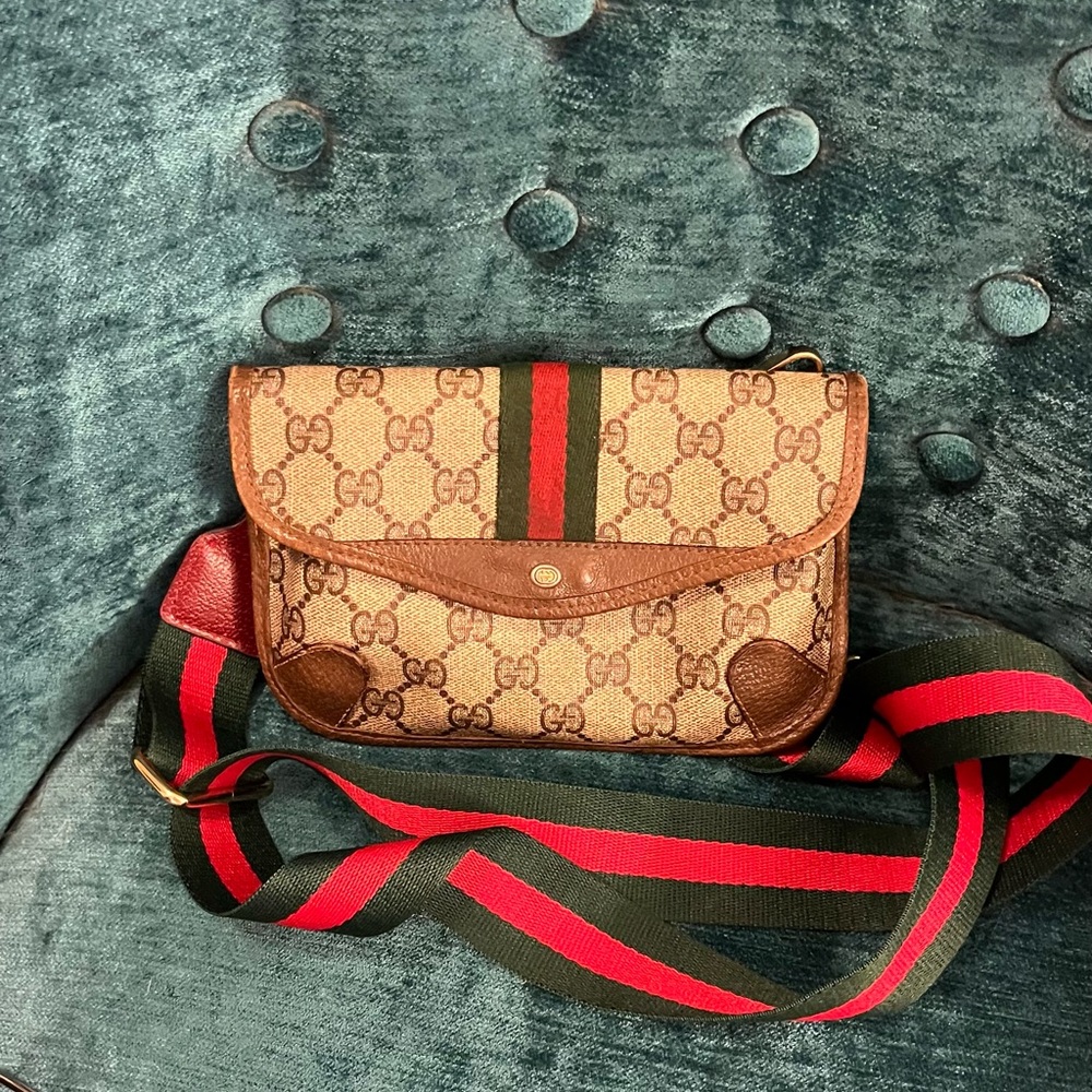 Authentic Gucci Tan and Brown Crossbody Bag with Green and Red Strap